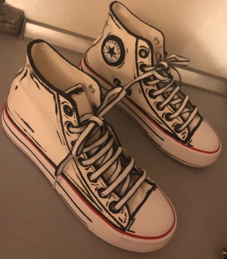 2D white converse sneakers